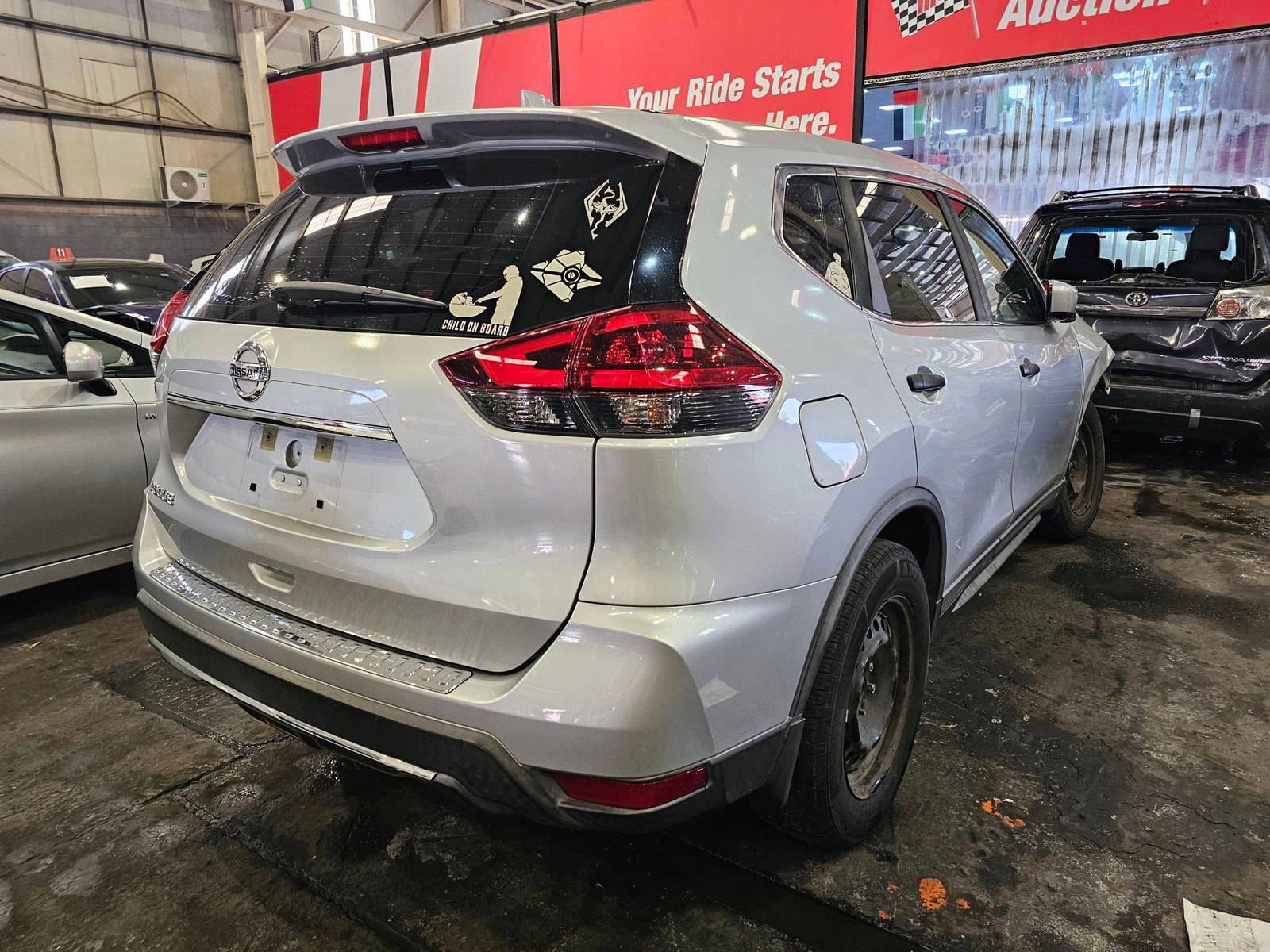 NISSAN ROGUE 2018 - Marhaba Auction Used Cars - Image 4