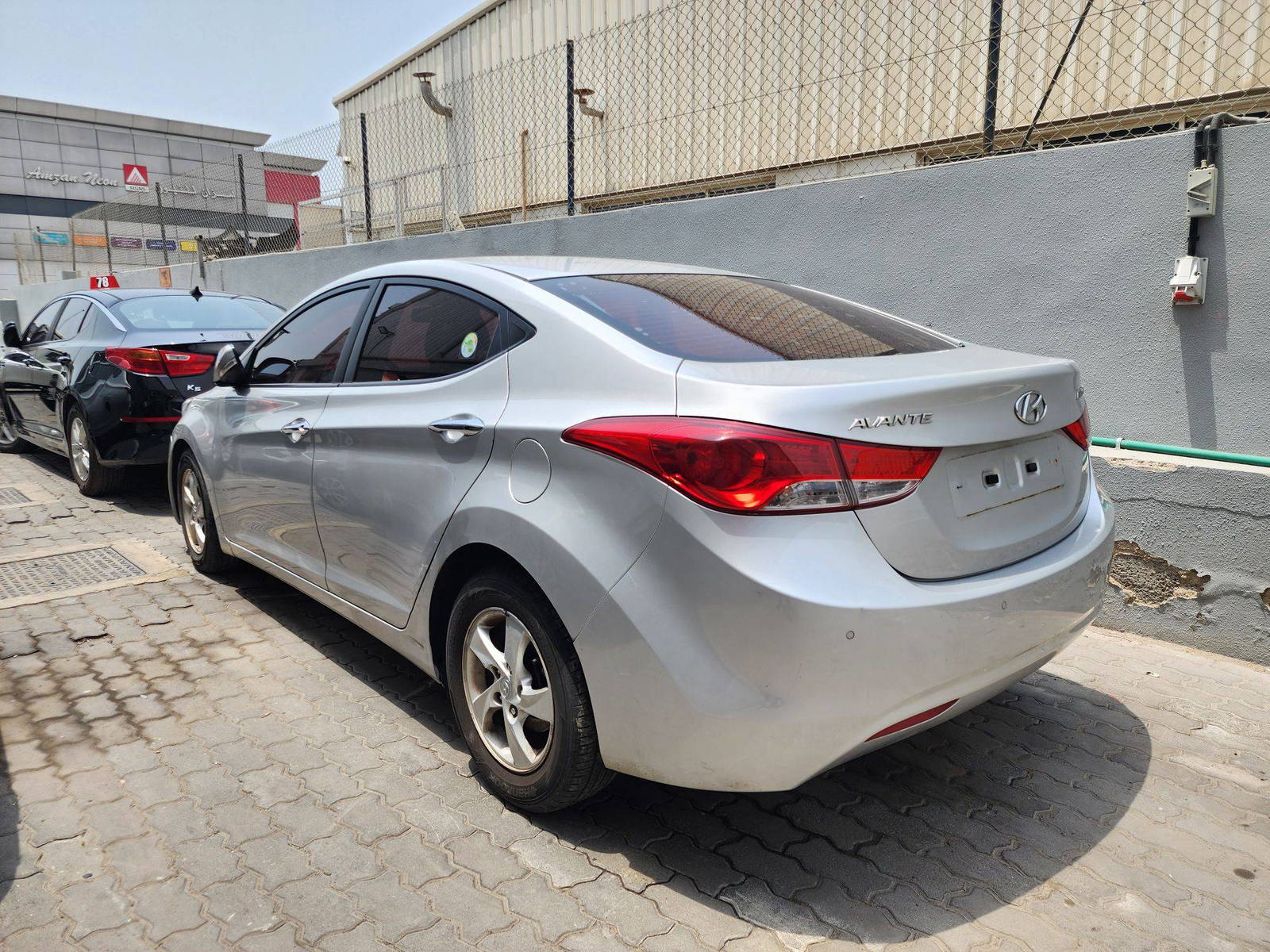 2011 HYUNDAI AVANTE — 127270 KM — Lot 033627 — Al Quoz - Marhaba Auctions Used Cars - Image 5