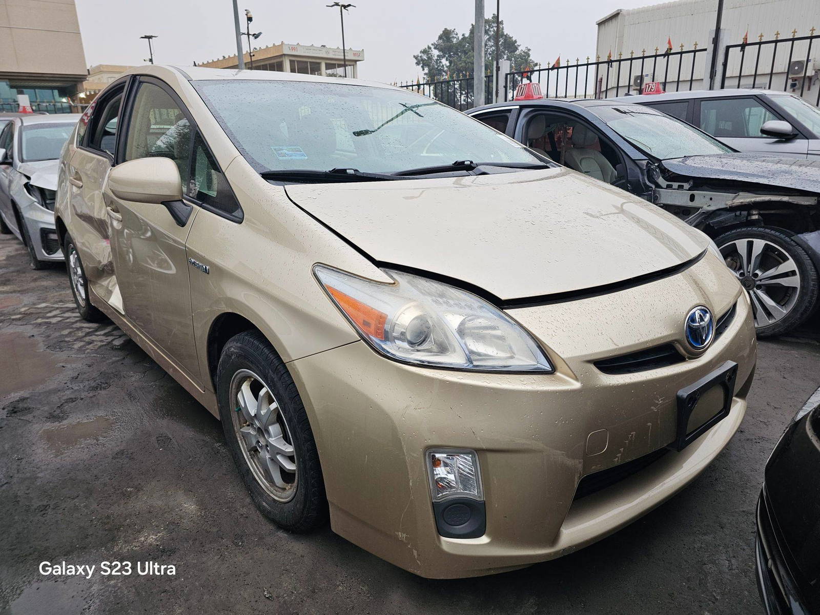 2011 TOYOTA PRIUS — 175466 Miles — Lot B0288390 — Main - Marhaba Auctions Used Cars - Image 4