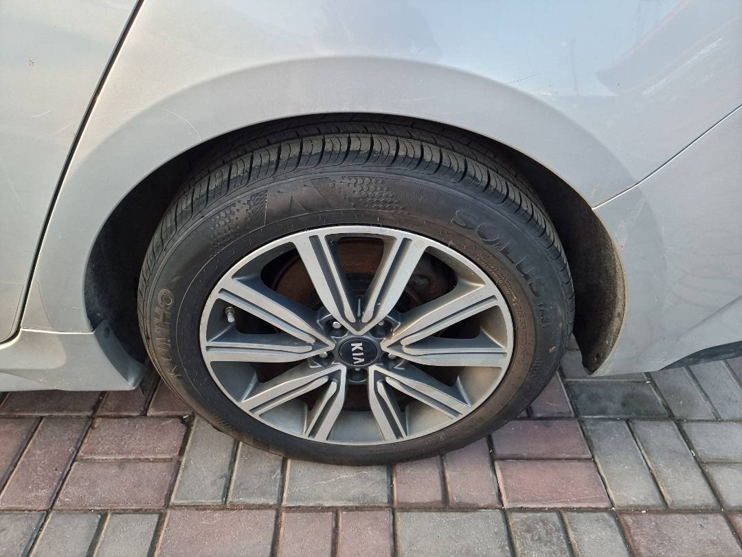 2019 KIA OPTIMA — 160702 Miles — Lot 376869 — Souq - Marhaba Auctions Used Cars - Image 11