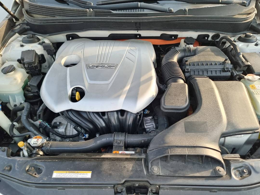 2013 HYUNDAI SONATA — 186092 Miles — Lot 50529 — Souq - Marhaba Auctions Used Cars - Image 10