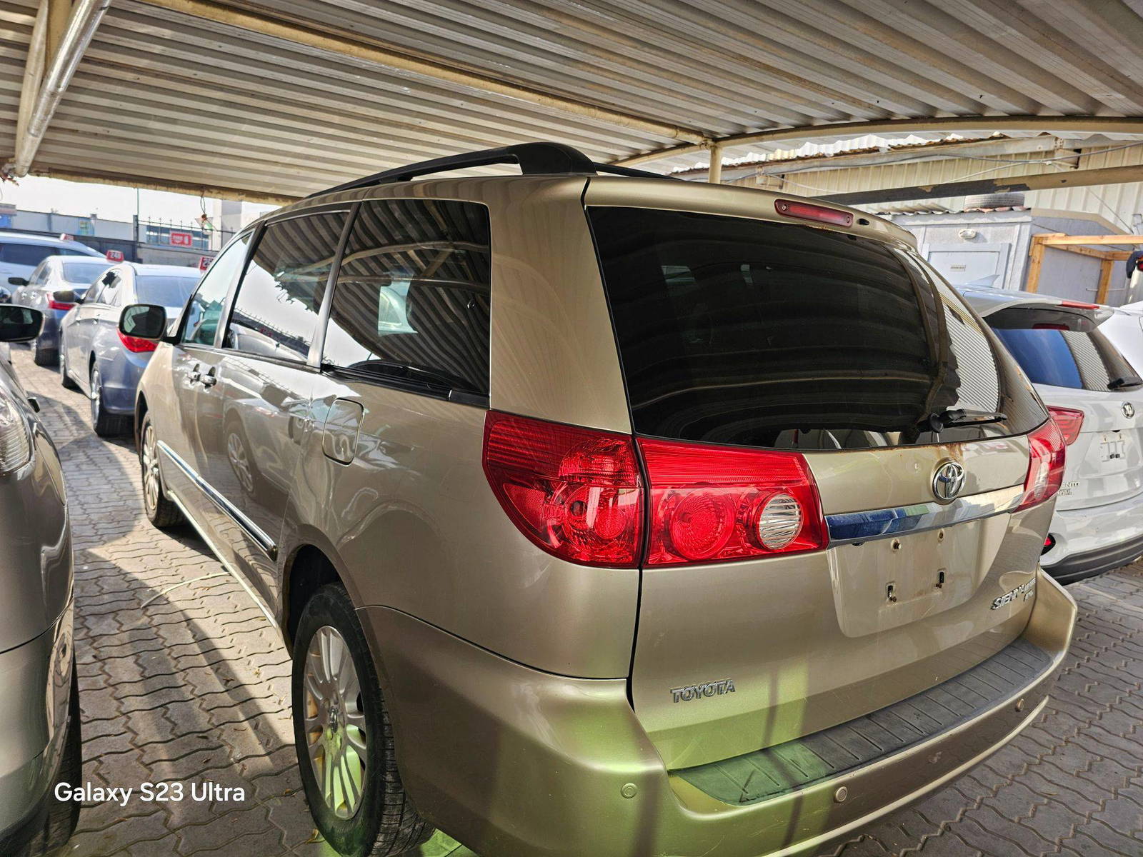 TOYOTA SIENNA 2010 - Marhaba Auction Used Cars - Image 5