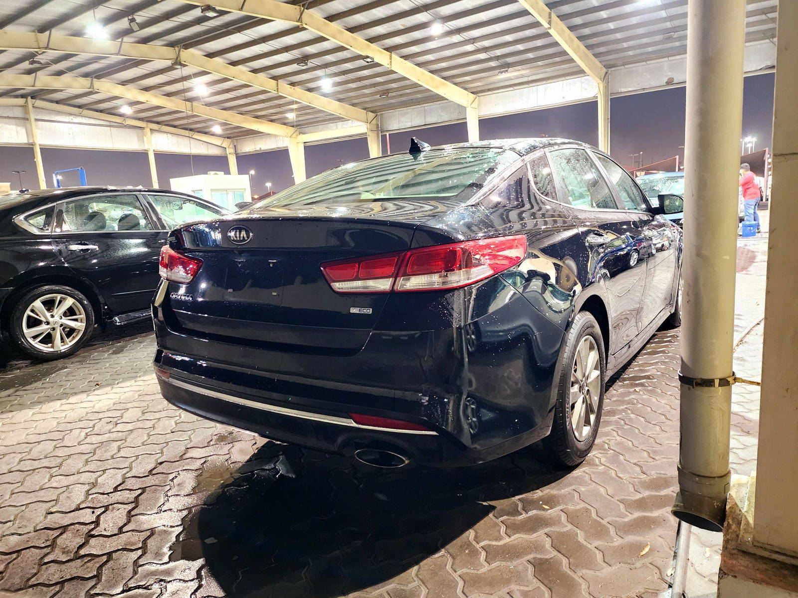 2017 KIA OPTIMA — 80492 Miles — Lot HG126507 — Souq - Marhaba Auctions Used Cars - Image 4