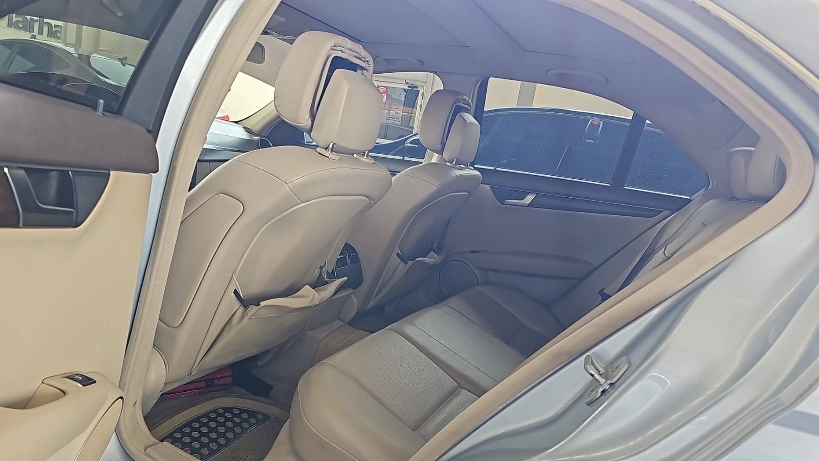 2013 MERCEDES BENZ C200 — 379220 KM — Lot XDA822914 — Souq - Marhaba Auctions Used Cars - Image 7