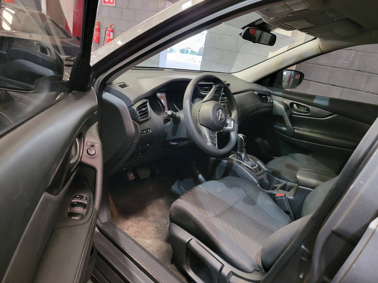 2019 NISSAN ROGUE — 101524 Miles — Lot KC717539 — Main - Marhaba Auctions Used Cars - Image 9