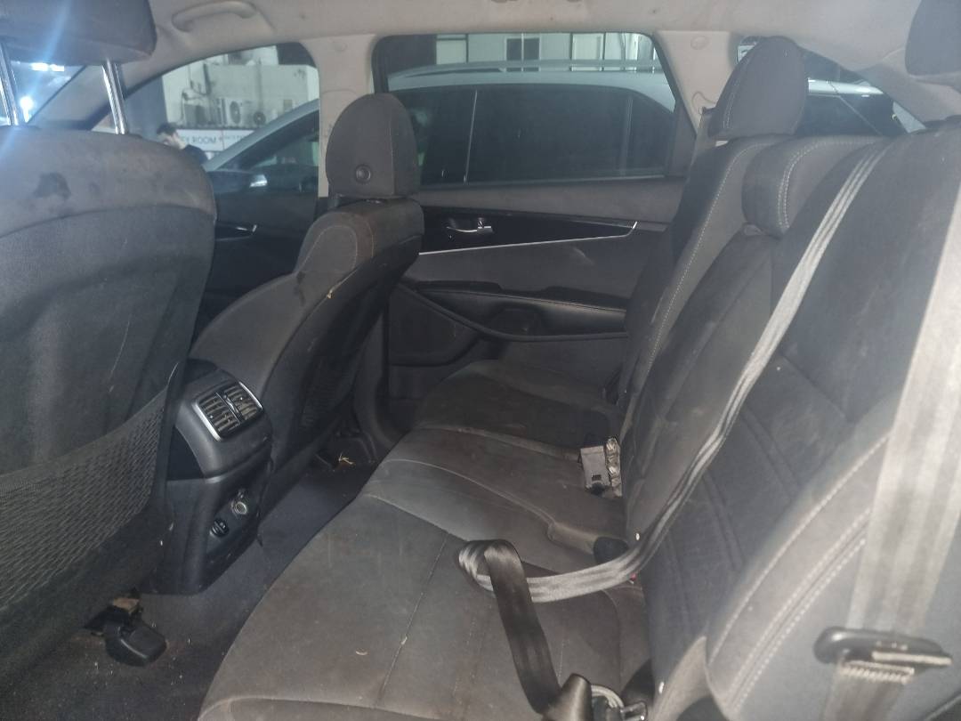 2019 KIA SORENTO — 164664 Miles — Lot 3KG523343 — Souq - Marhaba Auctions Used Cars - Image 15