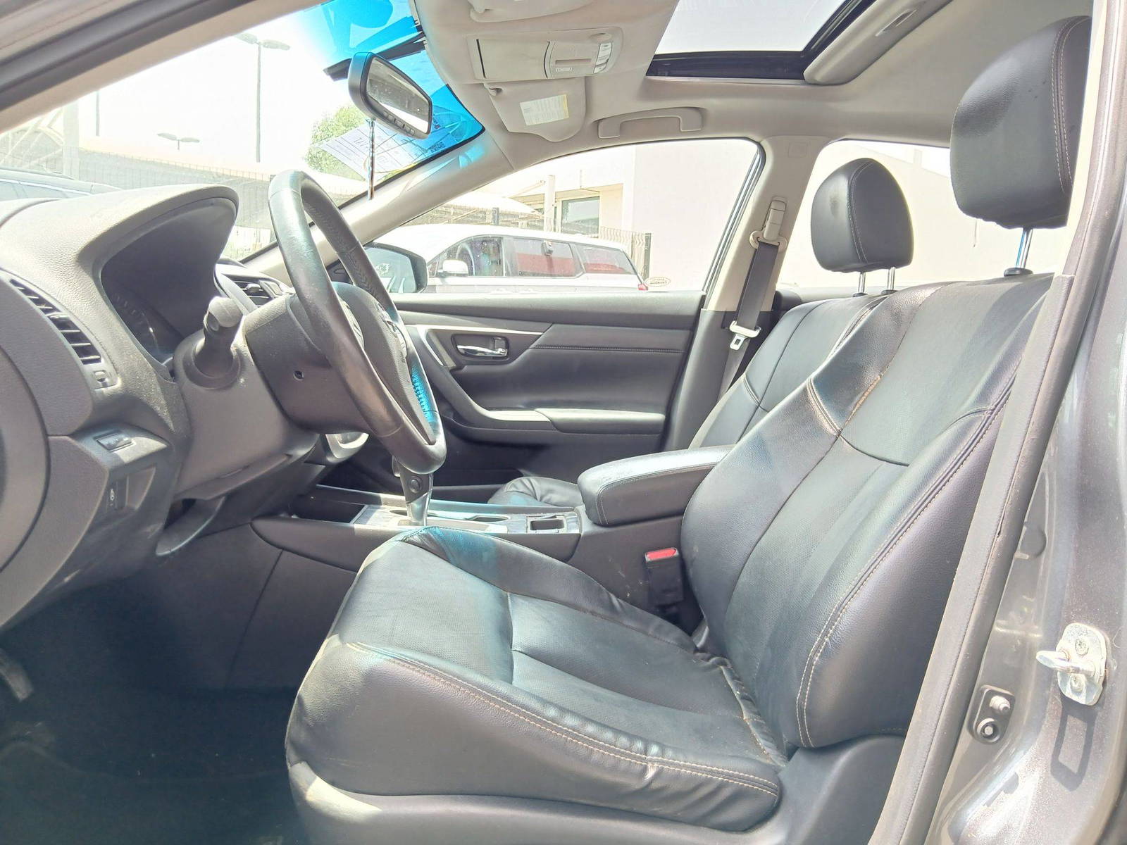 2016 NISSAN ALTIMA — 174195 KM — Lot 48550415 — Souq - Marhaba Auctions Used Cars - Image 9