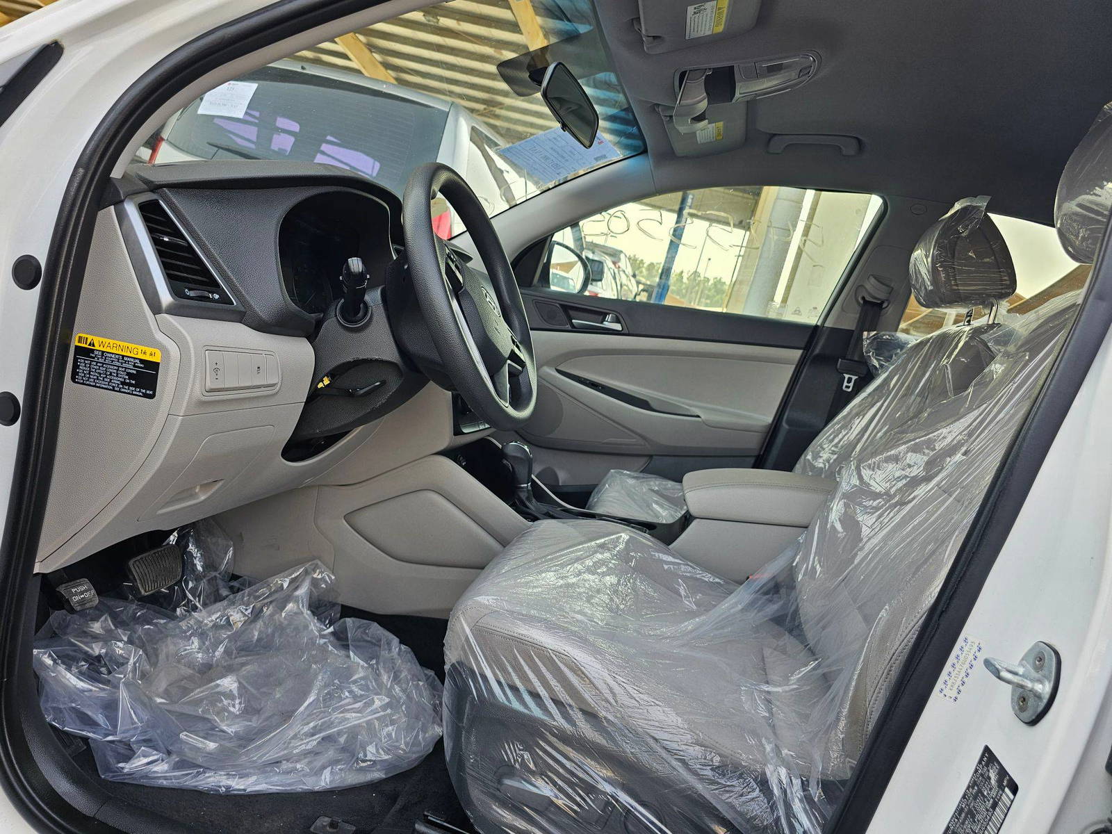 2016 HYUNDAI TUCSON — 112022 Miles — Lot 7GU055493 — Souq - Marhaba Auctions Used Cars - Image 8