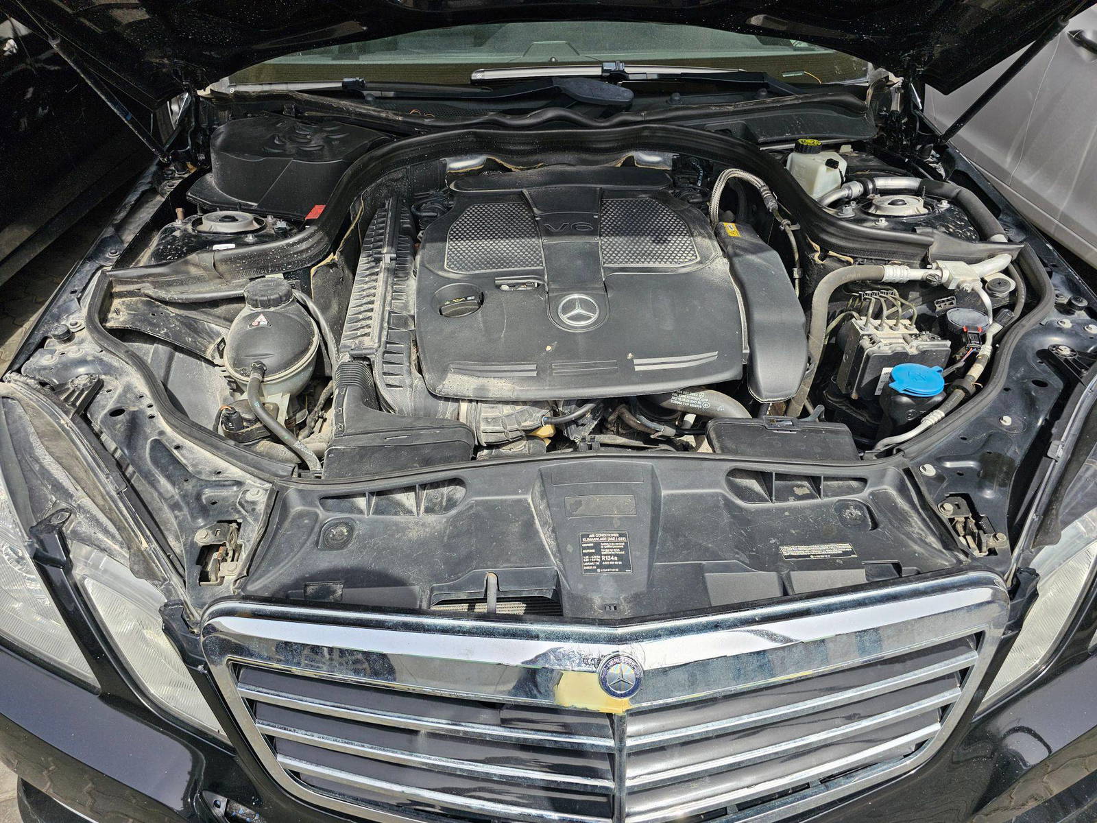 2012 MERCEDES BENZ E 350 — 130501 Miles — Lot 8JB8CA645970 — Souq - Marhaba Auctions Used Cars - Image 12