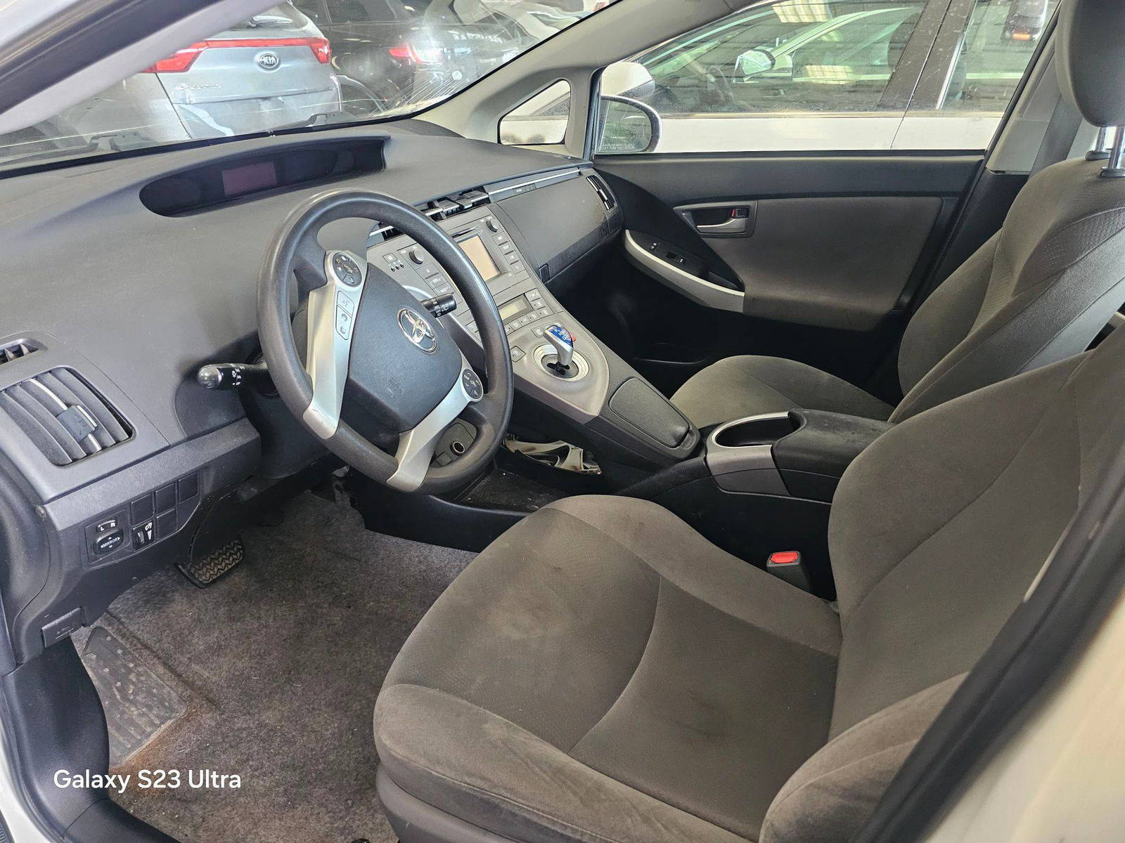 2014 TOYOTA PRIUS — 209789 Miles — Lot 82167725 — Main - Marhaba Auctions Used Cars - Image 8