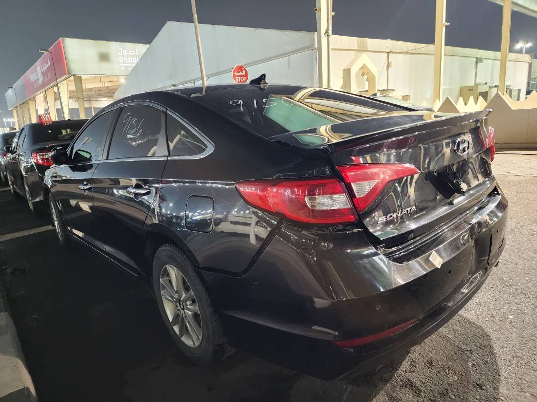 2015 HYUNDAI SONATA — 186397 KM — Lot 005138 — Souq - Marhaba Auctions Used Cars - Image 5