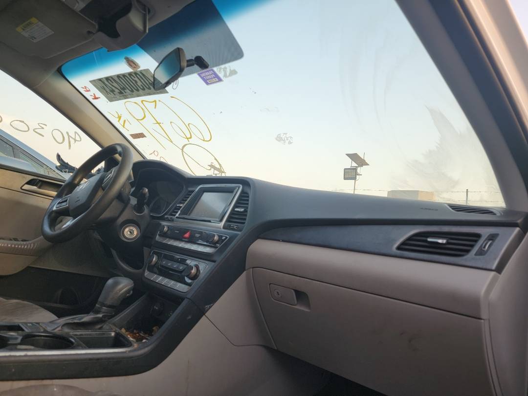 2019 HYUNDAI SONATA — 211236 Miles — Lot 796679 — Main - Marhaba Auctions Used Cars - Image 8