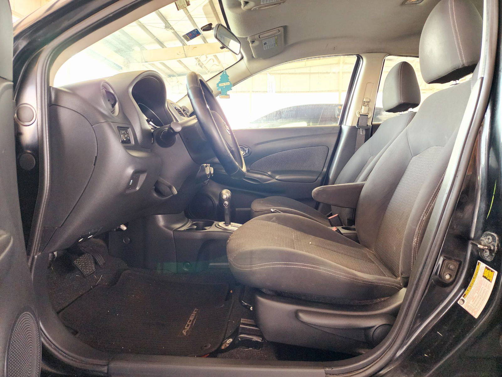 2014 NISSAN VERSA — 146073 Miles — Lot 5EL811082 — Souq - Marhaba Auctions Used Cars - Image 8