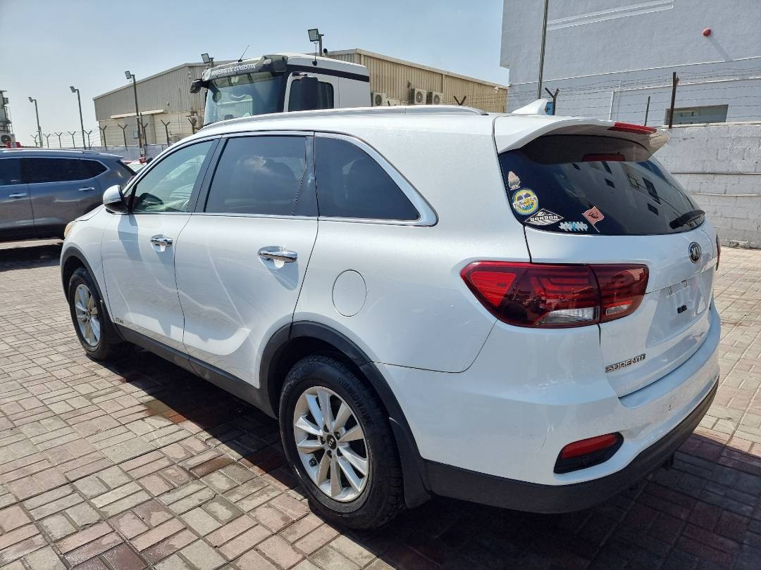 2019 KIA SORENTO — 118863 Miles — Lot 125487 — Ind. 12 - Marhaba Auctions Used Cars - Image 4