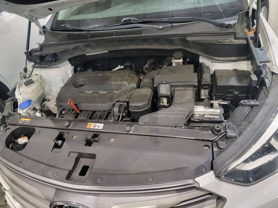 HYUNDAI SANTA FE 2017 - Marhaba Auction Used Cars - Image 10