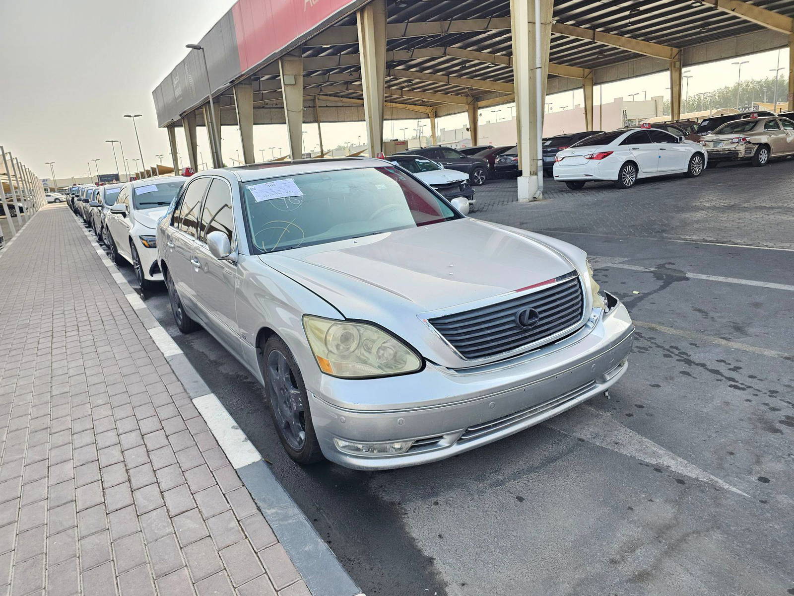 2004 LEXUS LS 430 — 123754 Miles — Lot 0169240 — Souq - Marhaba Auctions Used Cars - Image 3