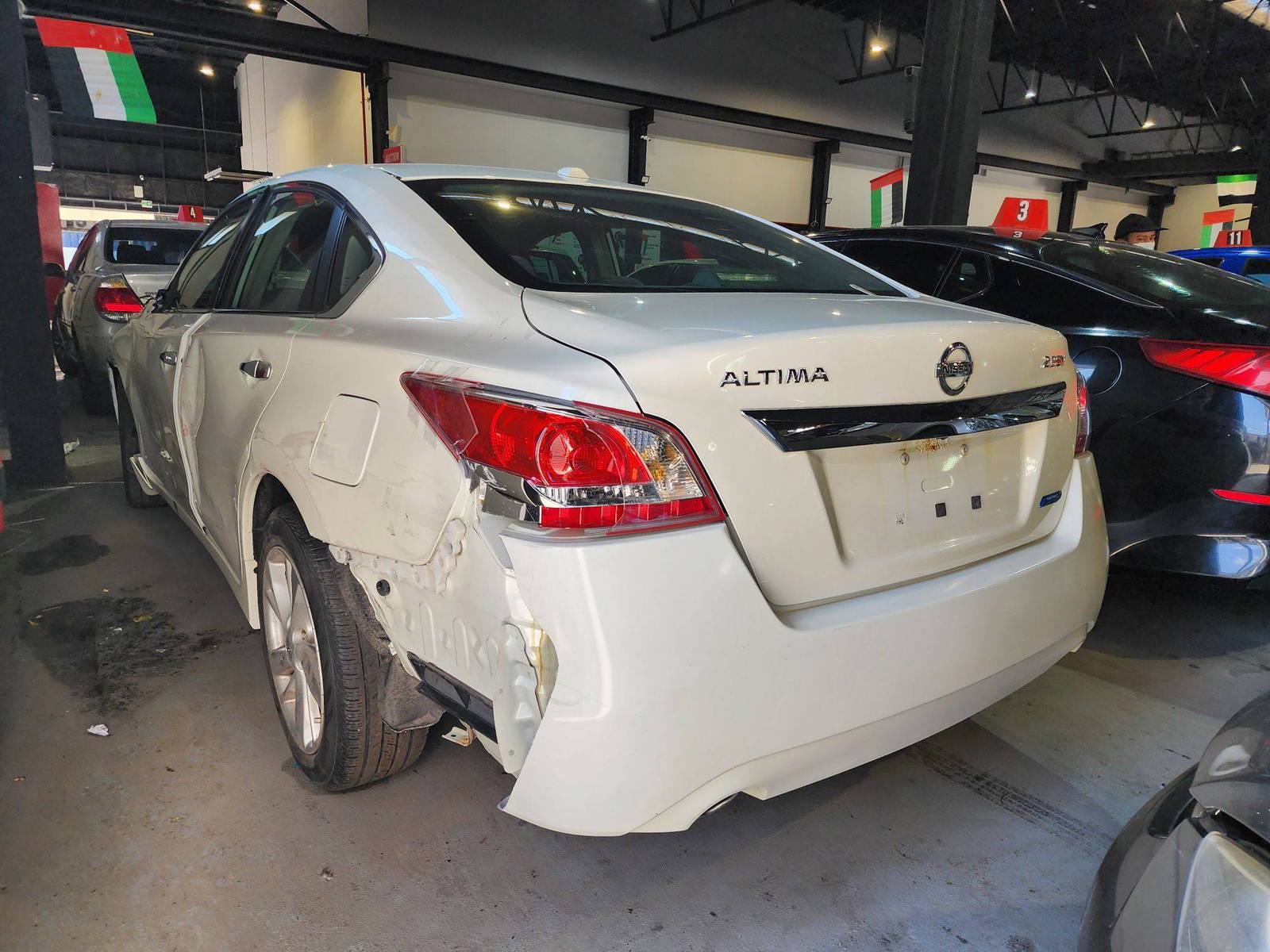 2013 NISSAN ALTIMA — 177625 KM — Lot 71680834 — Al Quoz - Marhaba Auctions Used Cars - Image 6