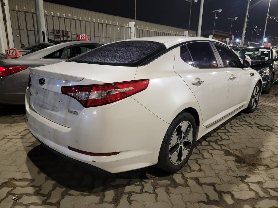 2012 KIA K5 — 225032 KM — Lot 010602 — Main - Marhaba Auctions Used Cars - Image 3