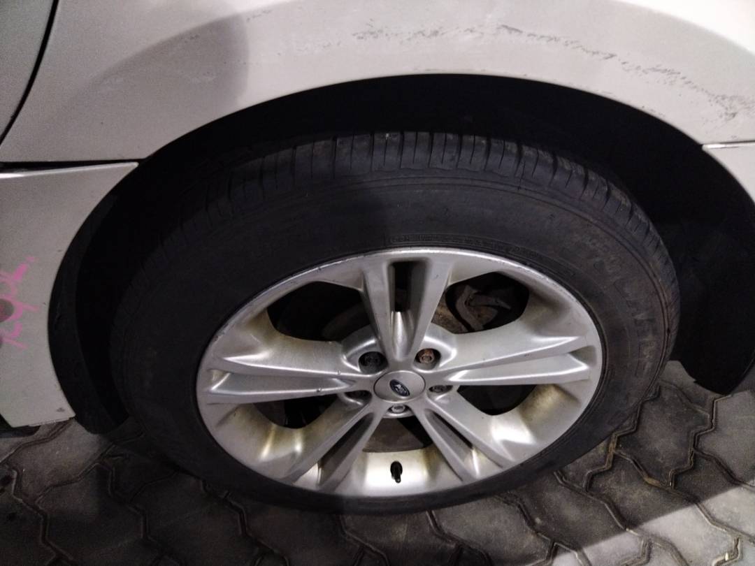 2013 FORD TAURUS — 182496 Miles — Lot 37500074 - Marhaba Auctions Used Cars - Image 4