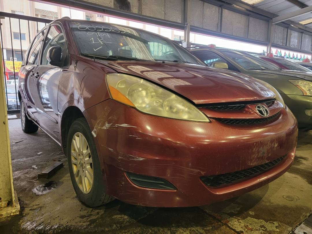 2007 TOYOTA SIENNA — 206665 Miles — Lot 65066304 — Main - Marhaba Auctions Used Cars - Image 4