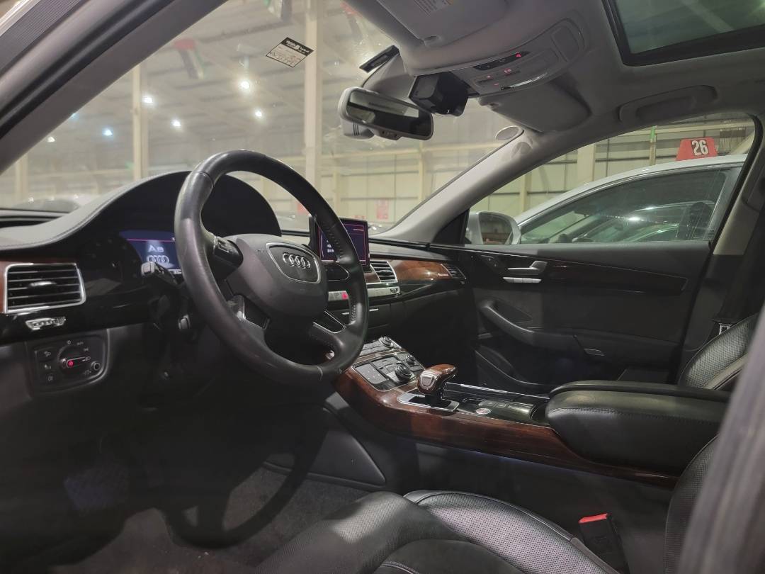 2012 AUDI A8 — 367831 KM — Lot CN026009 — Main - Marhaba Auctions Used Cars - Image 6