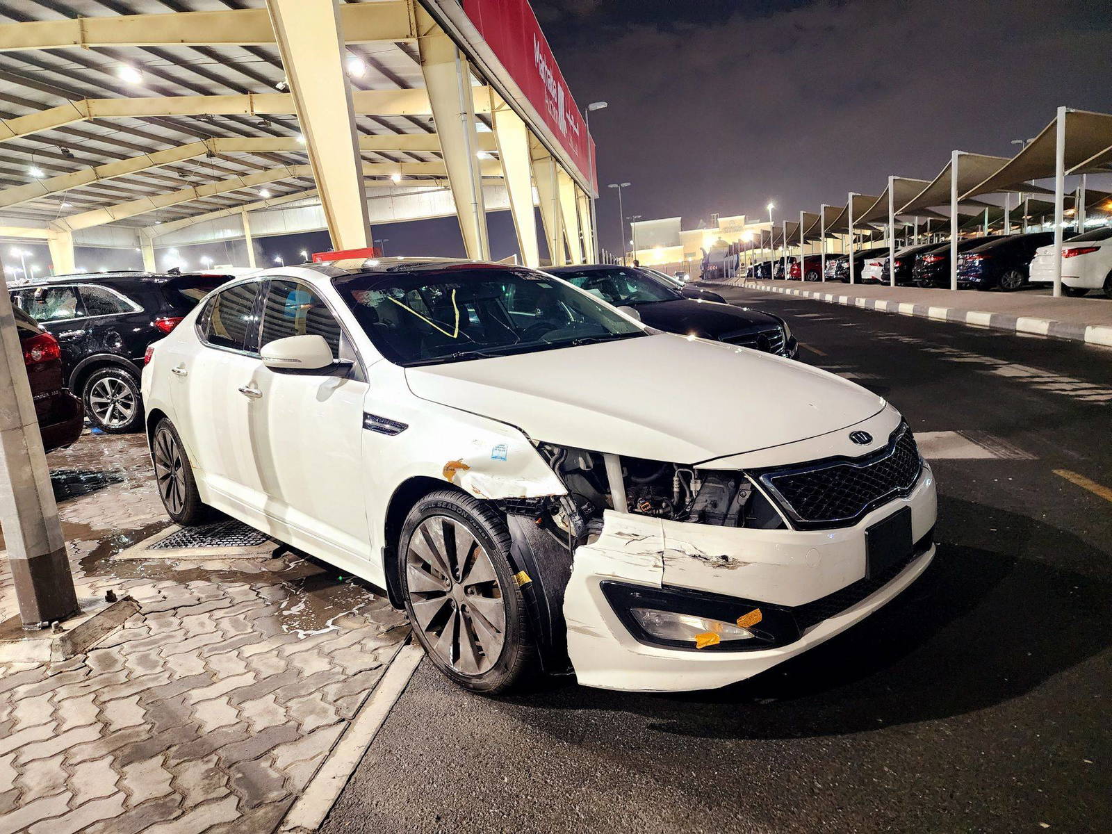 2011 KIA OPTIMA — 227866 KM — Lot 65B5098864 — Souq - Marhaba Auctions Used Cars - Image 4