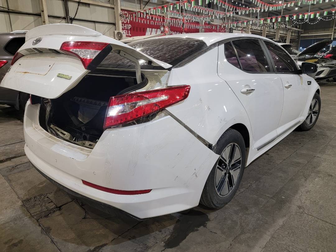 2012 KIA K5 — 121472 KM — Lot 007286 — Main - Marhaba Auctions Used Cars - Image 4