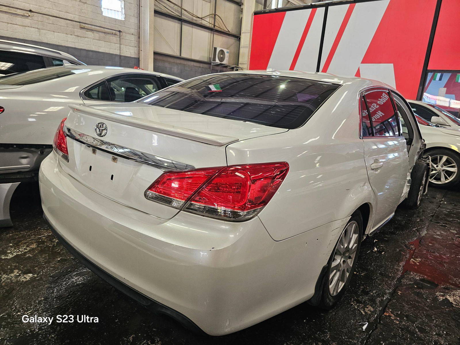 2012 TOYOTA AVALON — 164178 Miles — Lot 43617693 — Main - Marhaba Auctions Used Cars - Image 5