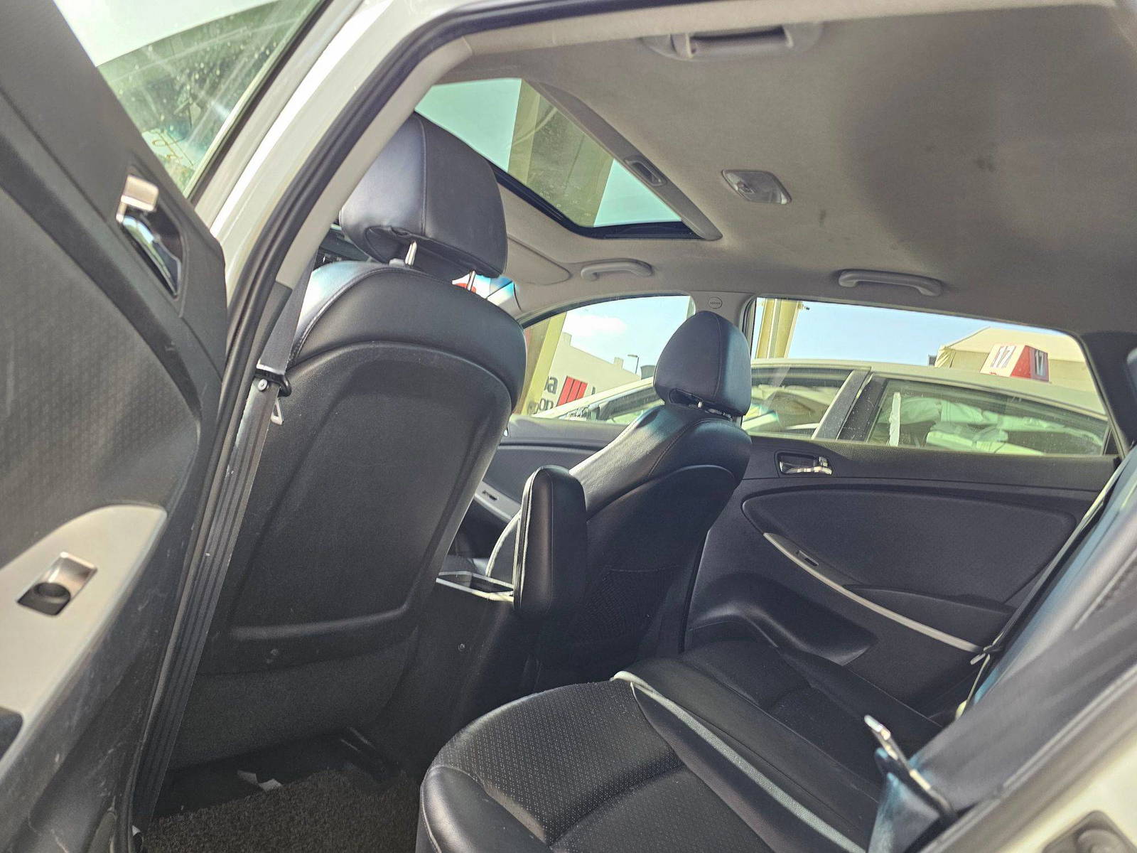 2012 HYUNDAI ACCENT — 63810 KM — Lot CU045157 — Souq - Marhaba Auctions Used Cars - Image 6