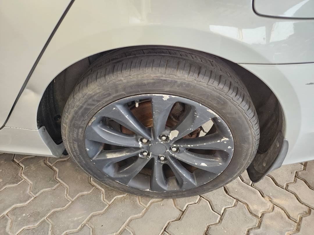 2011 HYUNDAI SONATA — 223286 Miles — Lot 60609473 - Marhaba Auctions Used Cars - Image 4