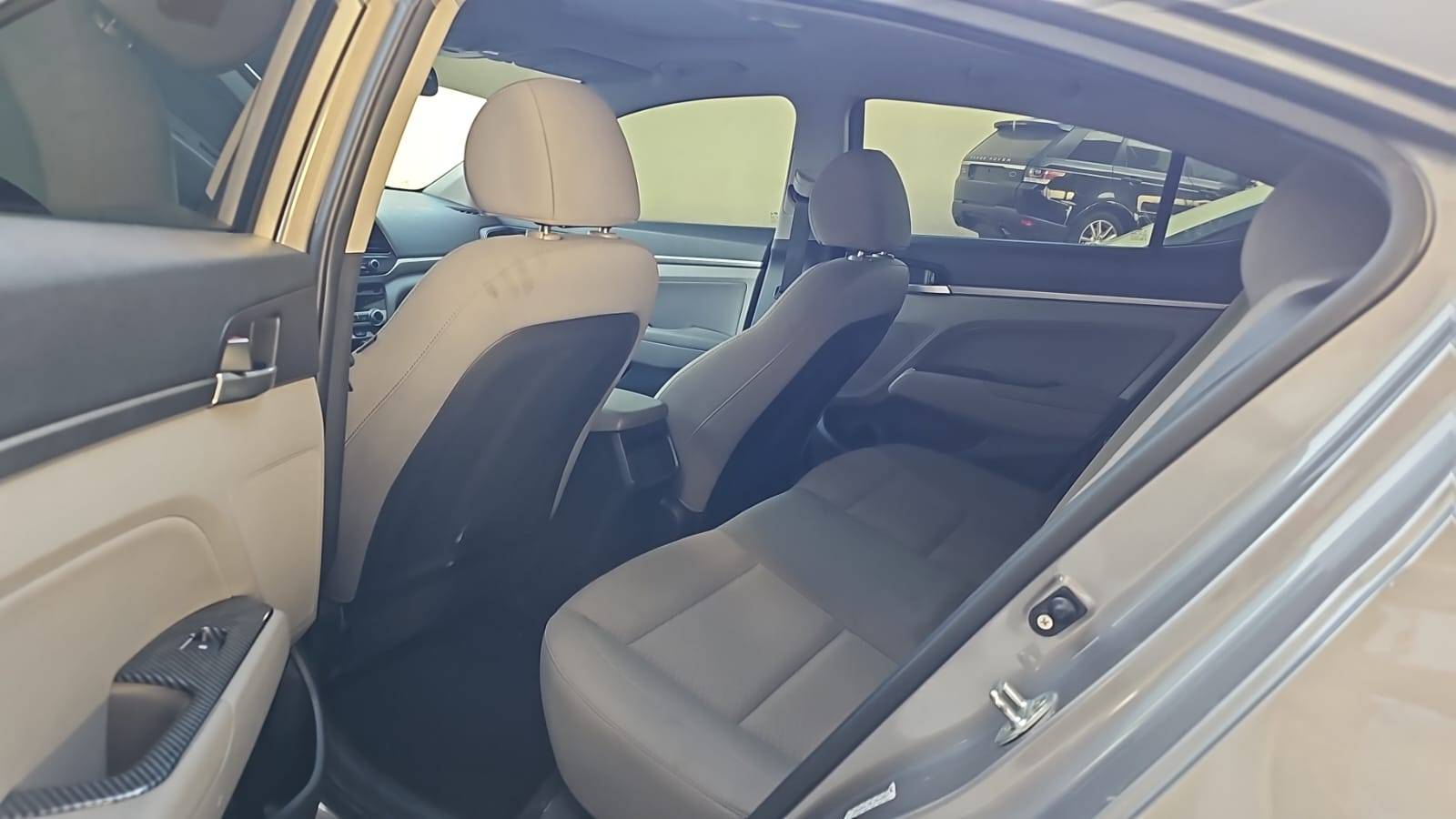 2020 HYUNDAI ELANTRA — 73299 Miles — Lot U944987 — Souq - Marhaba Auctions Used Cars - Image 9
