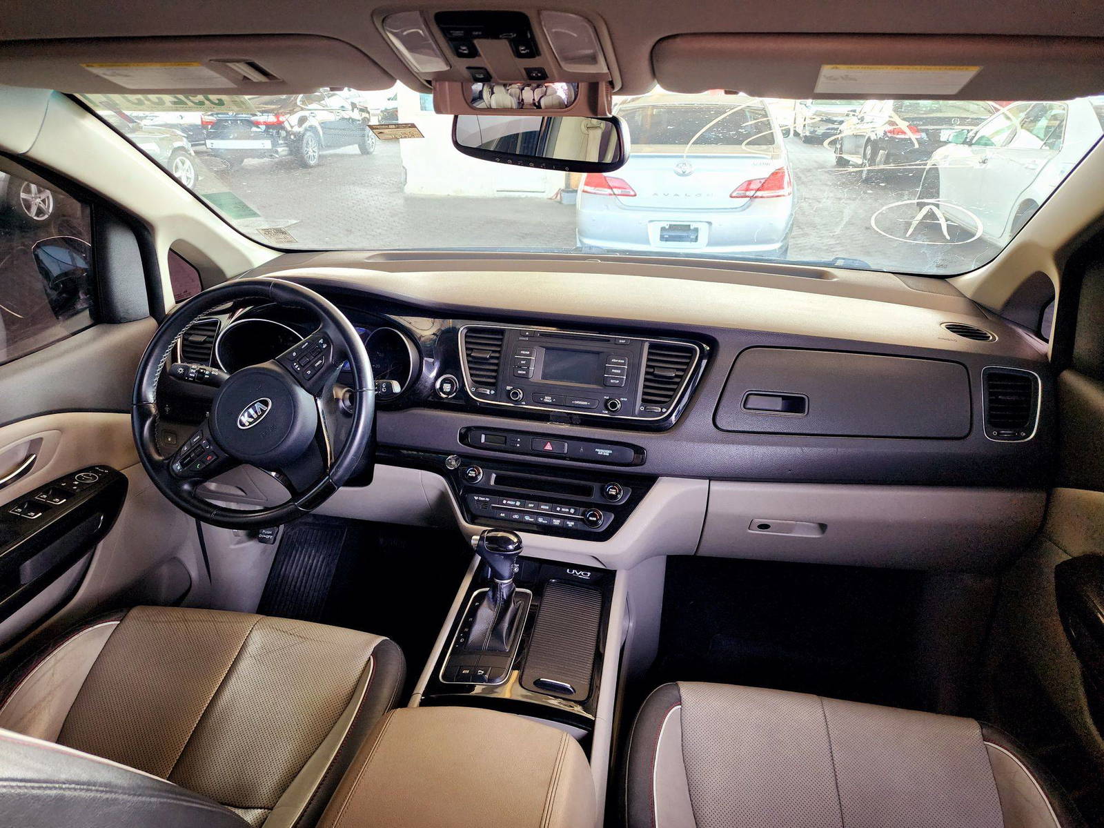2015 KIA SEDONA — 162069 Miles — Lot 125487 — Souq - Marhaba Auctions Used Cars - Image 7