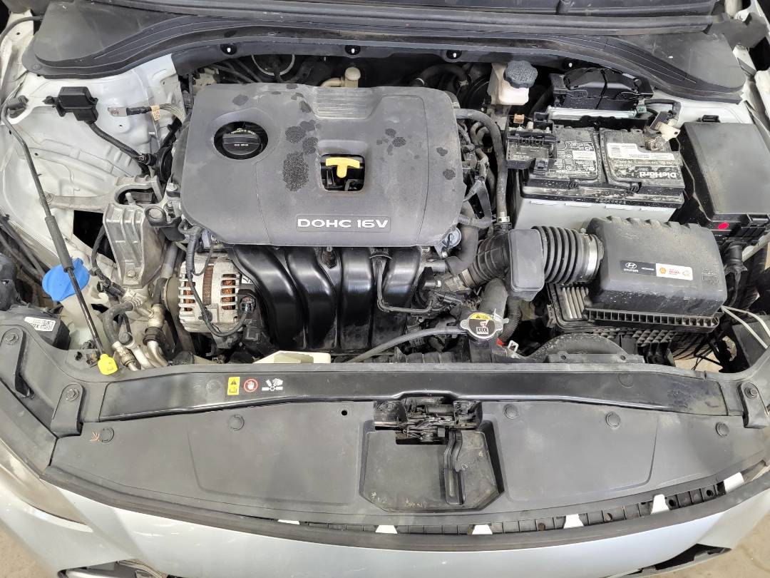 2018 HYUNDAI ELANTRA — 118337 Miles — Lot 646166 — Main - Marhaba Auctions Used Cars - Image 8