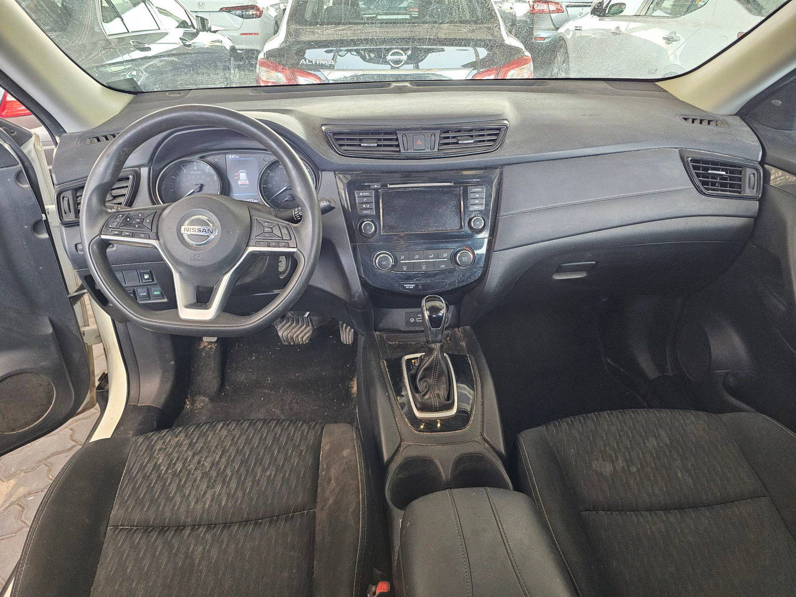 2018 NISSAN ROGUE — 124577 Miles — Lot 7JP551824 — Souq - Marhaba Auctions Used Cars - Image 6
