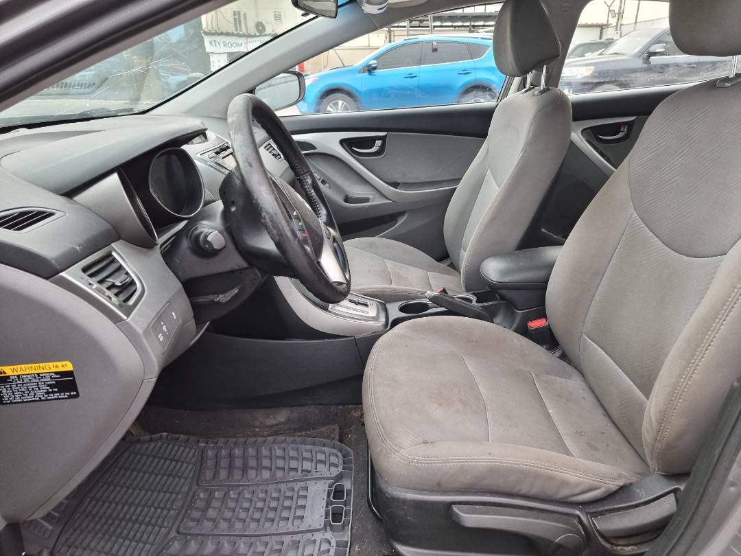 2013 HYUNDAI ELANTRA — 145955 KM — Lot 214587 — Ind. 12 - Marhaba Auctions Used Cars - Image 6