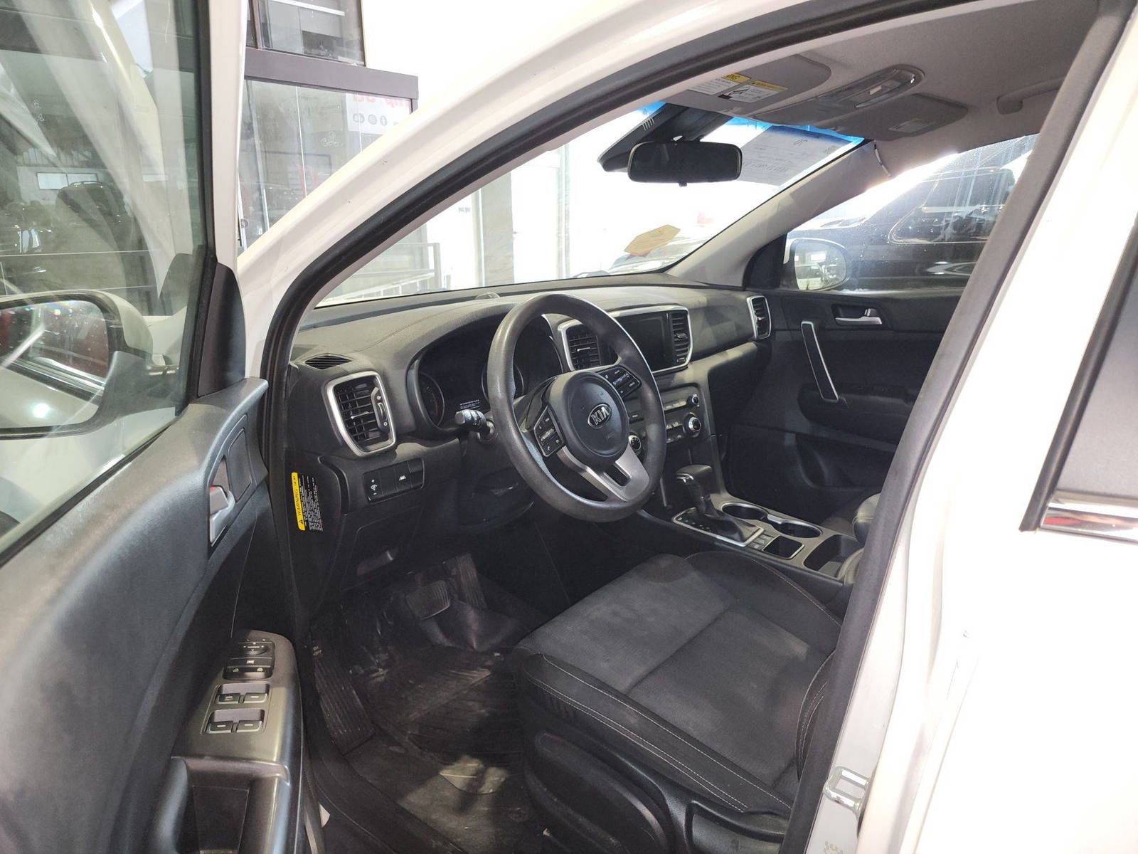 2020 KIA SPORTAGE — 124766 Miles — Lot 125487 — Al Quoz - Marhaba Auctions Used Cars - Image 9