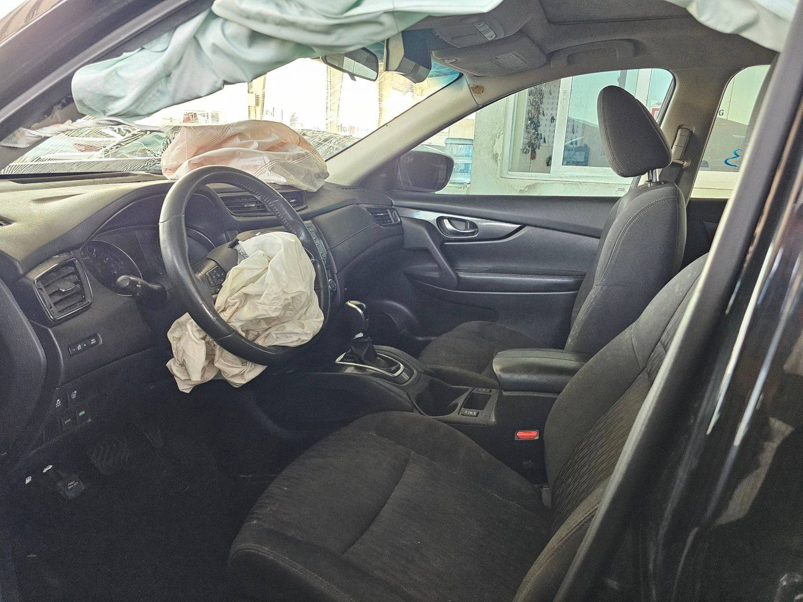 NISSAN ROGUE 2017 - Marhaba Auction Used Cars - Image 8