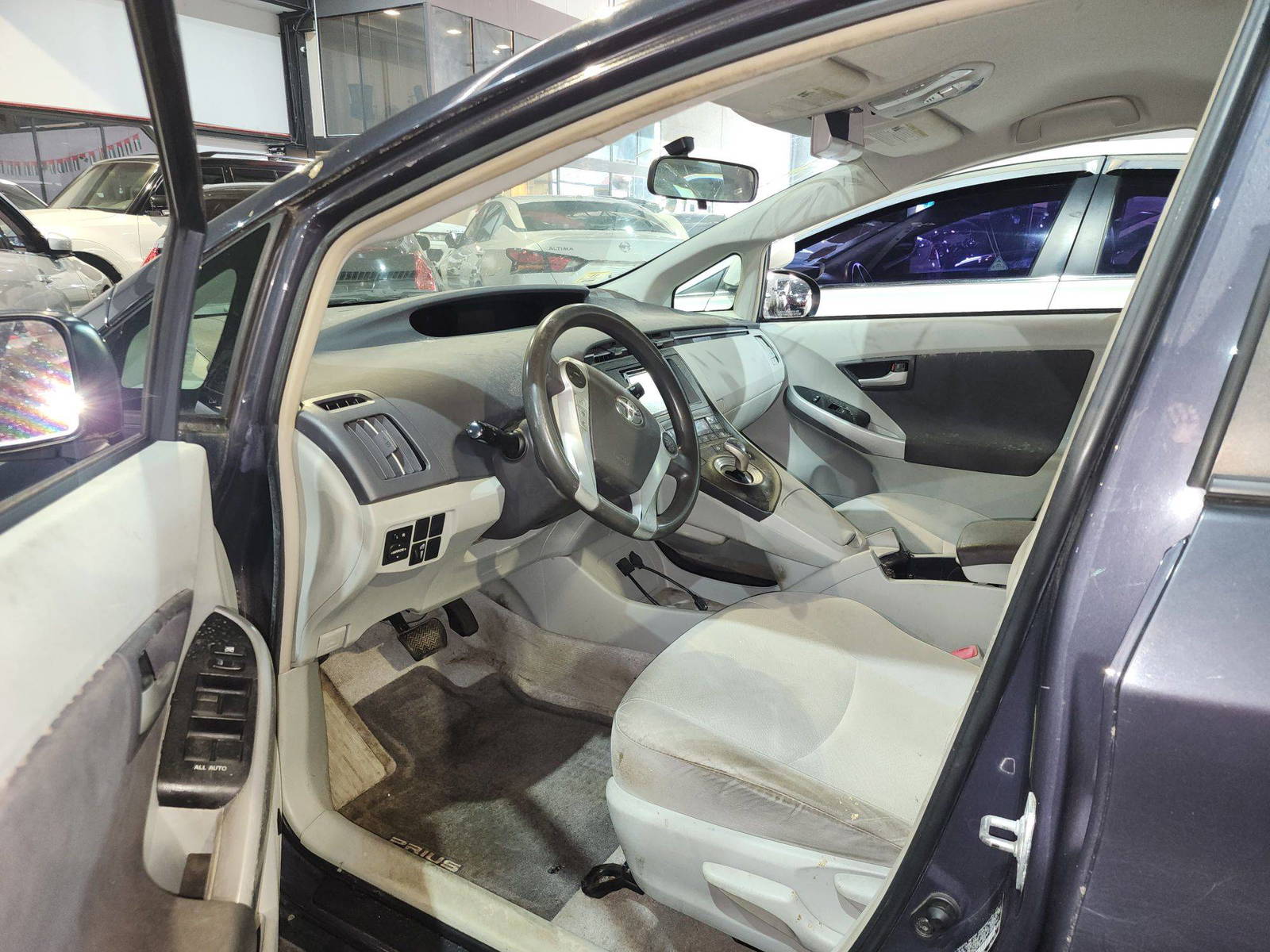 TOYOTA PRIUS 2010 - Marhaba Auction Used Cars - Image 9