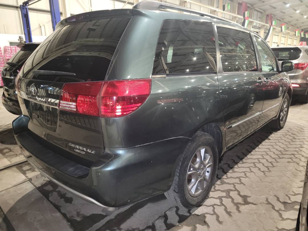 2004 TOYOTA SIENNA — 207112 Miles — Lot 021811 - Marhaba Auctions Used Cars - Image 4