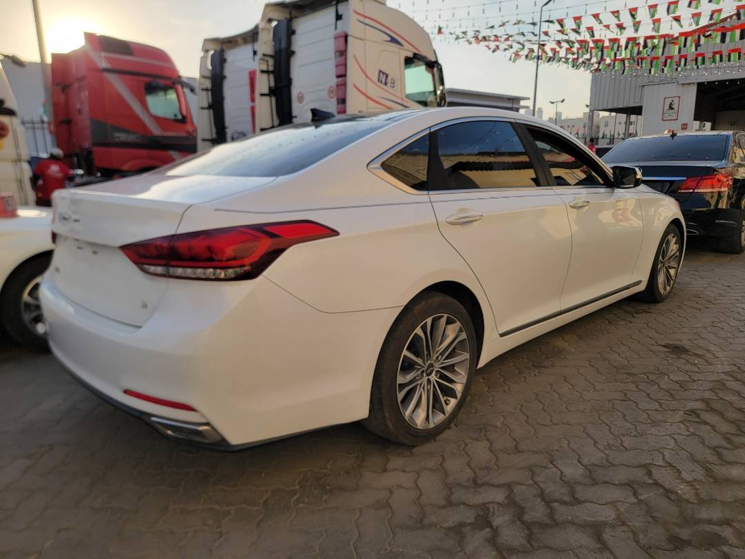 2015 HYUNDAI GENESIS — 138302 Miles — Lot 031183 — Main - Marhaba Auctions Used Cars - Image 4