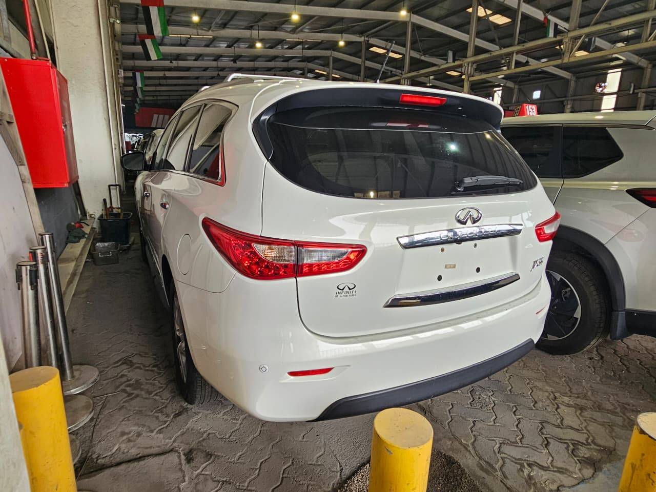 2013 INFINITI JX 35 — 365393 KM — Lot MM2DC313527 — Main - Marhaba Auctions Used Cars - Image 5