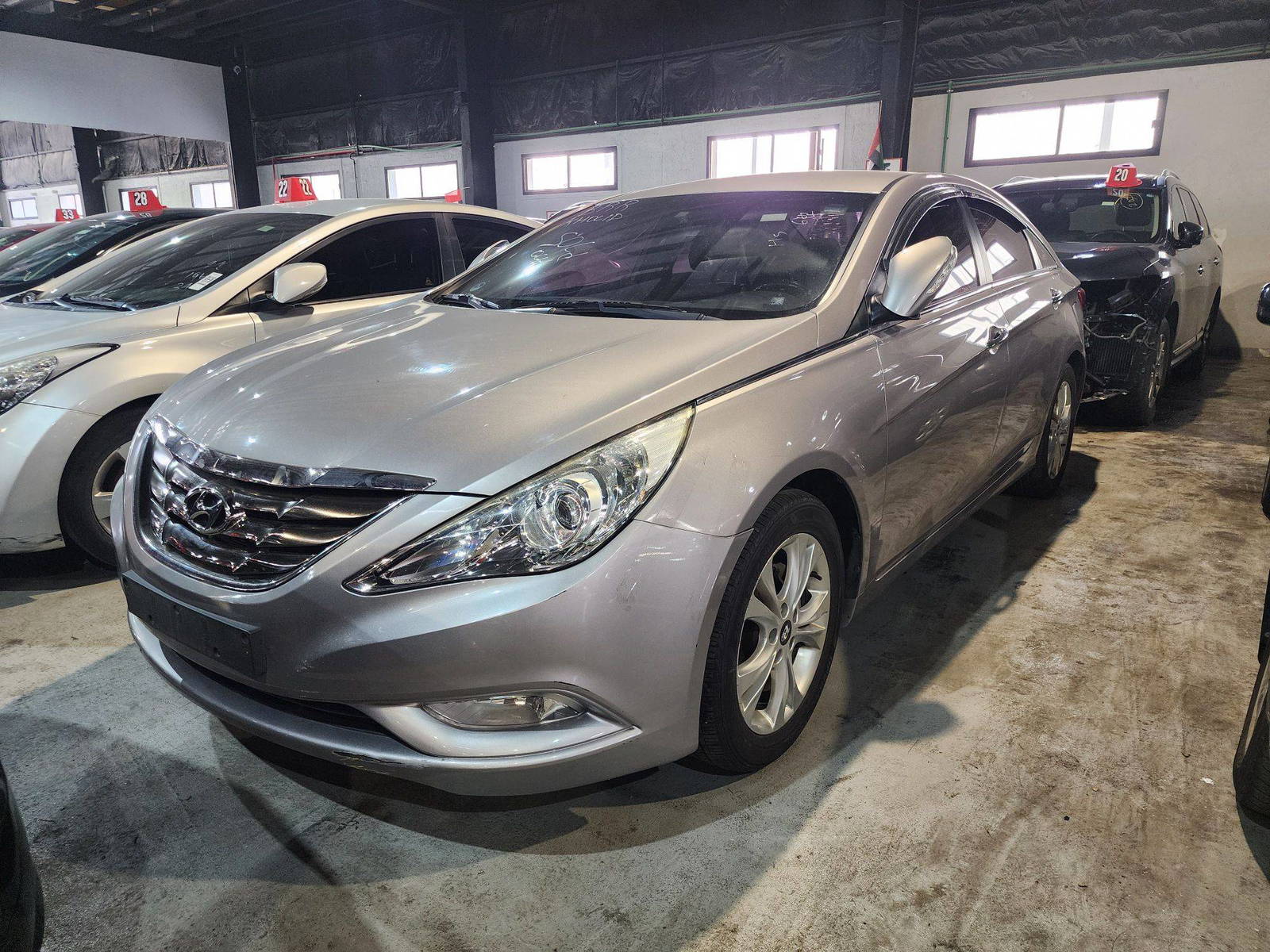 2011 HYUNDAI SONATA — 98696 KM — Lot 289835 — Al Quoz - Marhaba Auctions Used Cars - Image 5