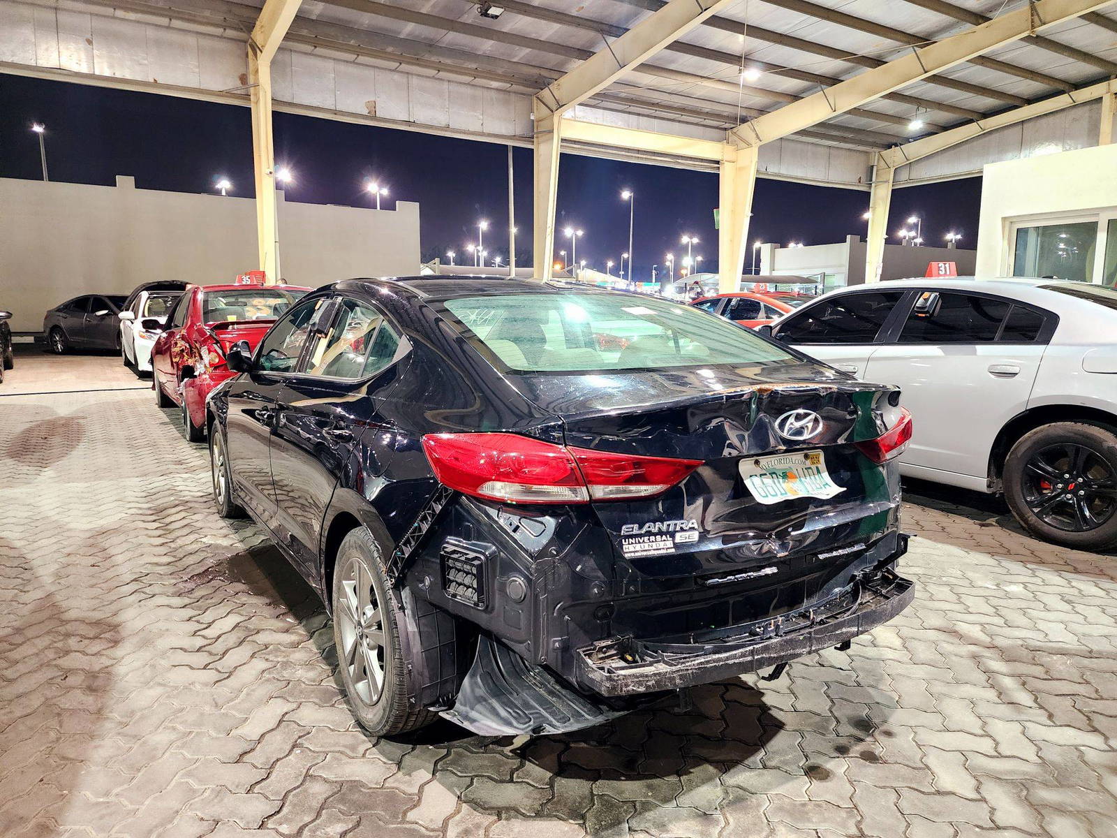 2018 HYUNDAI ELANTRA — 162435 Miles — Lot 3390491 — Souq - Marhaba Auctions Used Cars - Image 4