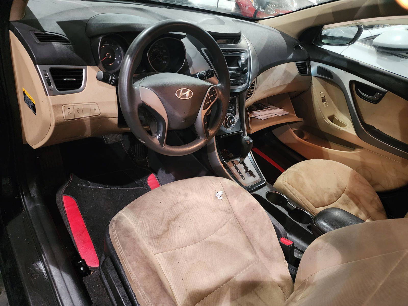 2013 HYUNDAI ELANTRA — 227286 Miles — Lot 36606023 - Marhaba Auctions Used Cars - Image 4