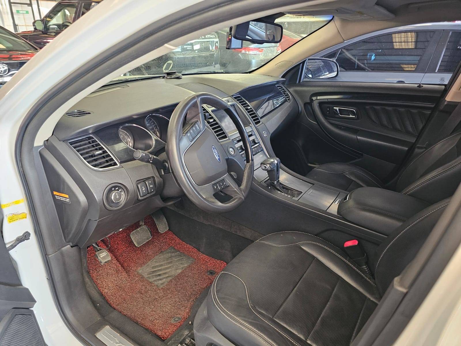 2011 FORD TAURUS — 85201 KM — Lot BG138284 — Main - Marhaba Auctions Used Cars - Image 7