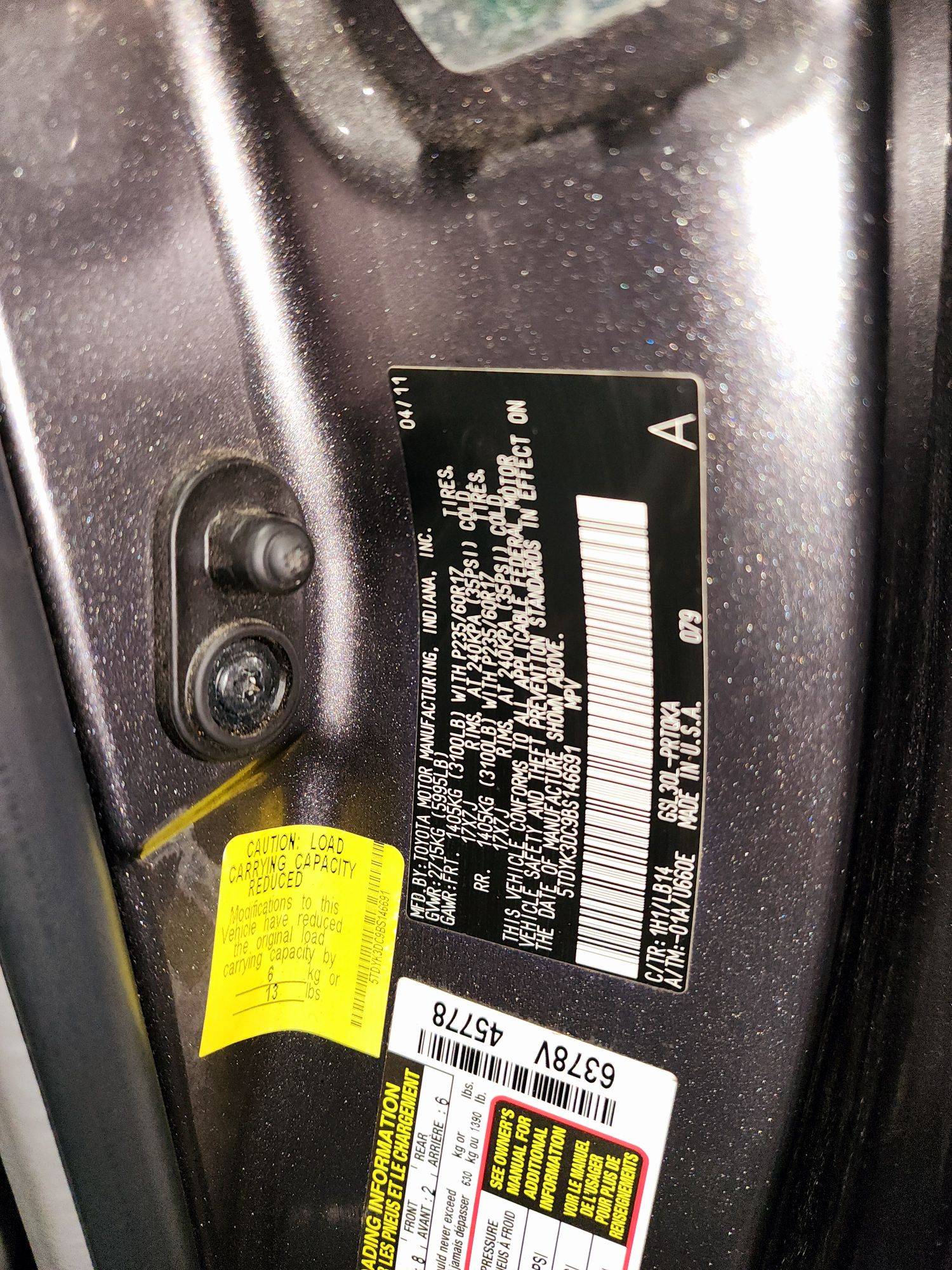 2011 TOYOTA SIENNA — 167373 Miles — Lot 125478 — Souq - Marhaba Auctions Used Cars - Image 9