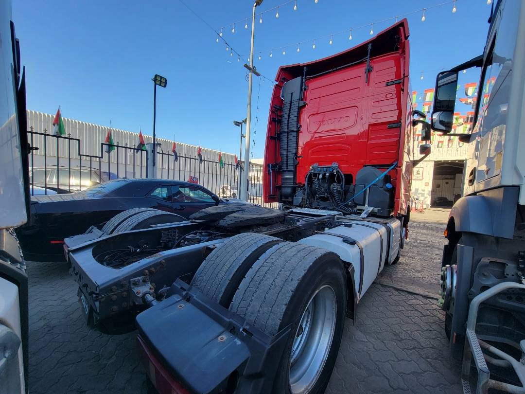 2015 VOLVO FH-Series — 924665 KM — Lot 719034 — Main - Marhaba Auctions Used Cars - Image 4