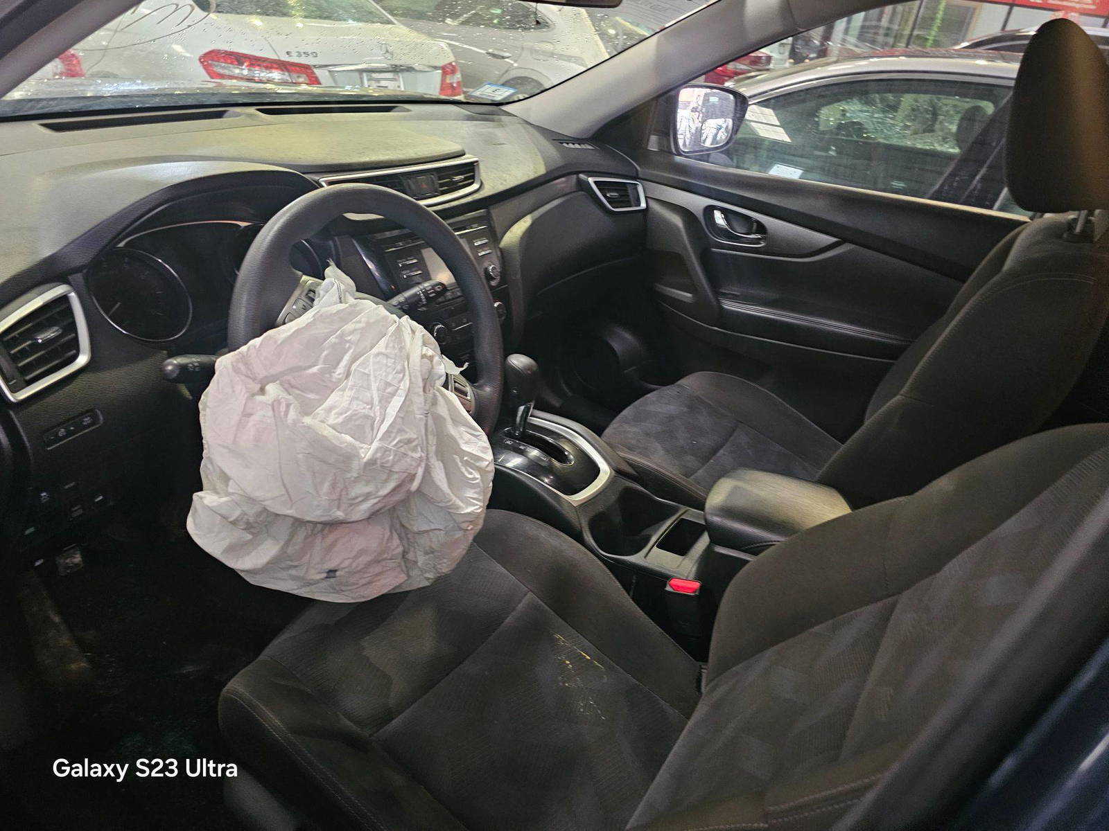 NISSAN ROGUE 2015 - Marhaba Auction Used Cars - Image 8