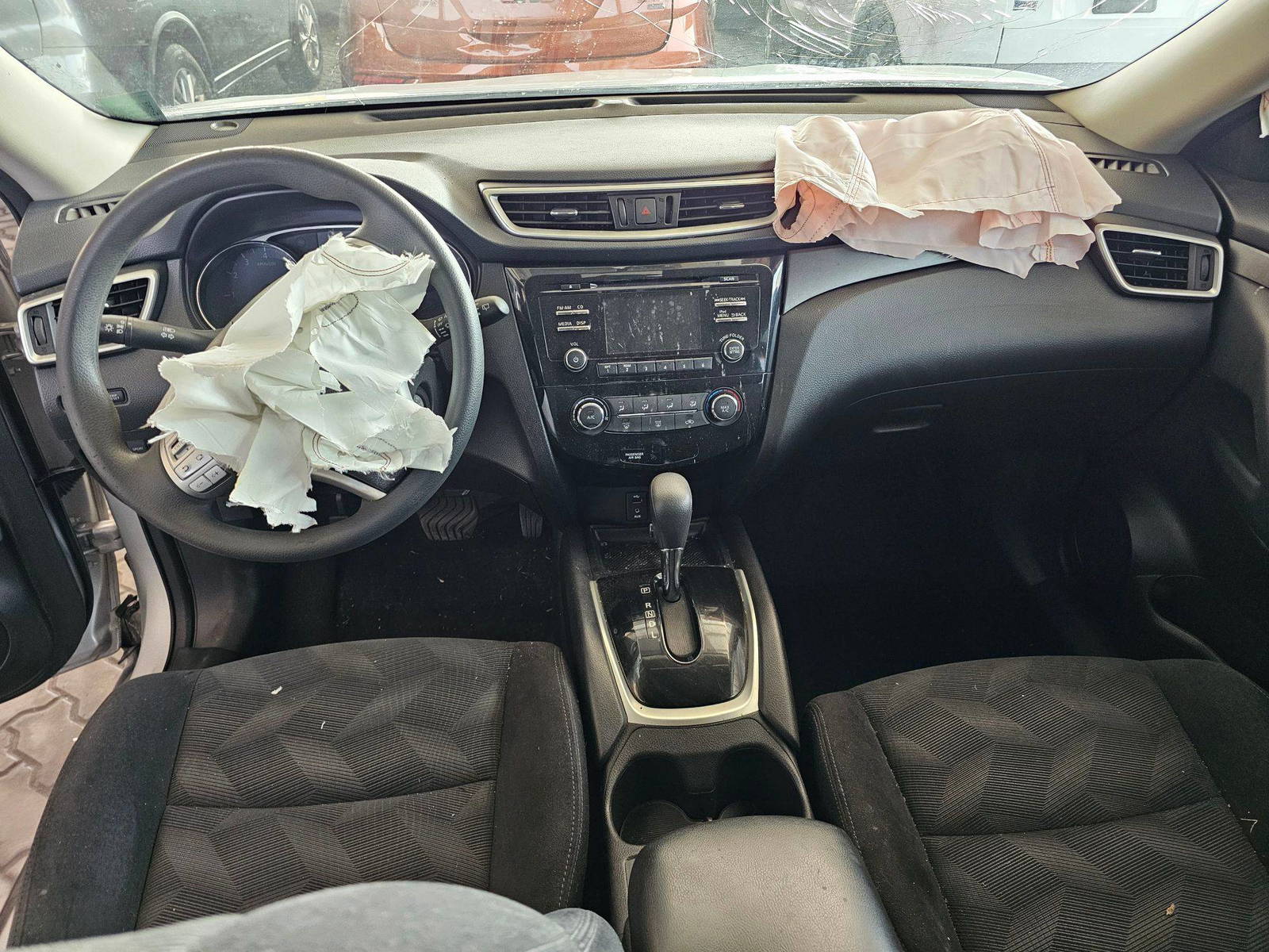 2014 NISSAN ROGUE — 190739 Miles — Lot EC854218 — Souq - Marhaba Auctions Used Cars - Image 8