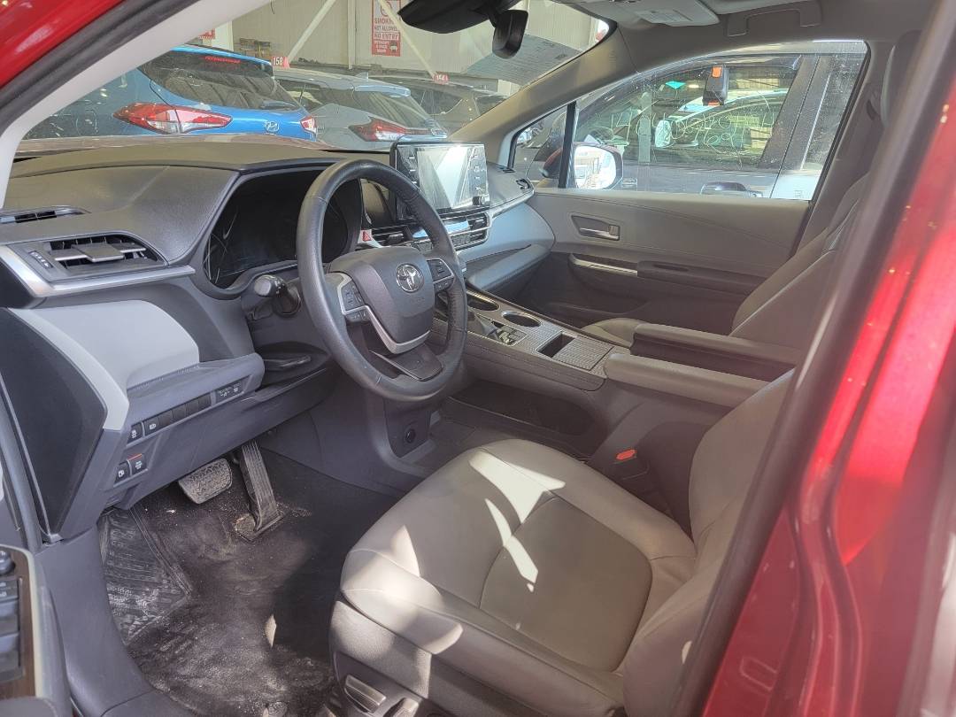 2022 TOYOTA SIENNA — 27687 Miles — Lot 103037 — Main - Marhaba Auctions Used Cars - Image 8